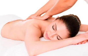 Massage pour l'ostéochondose de la région thoracique
