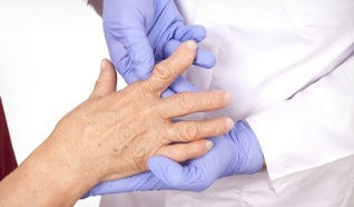 Méthodes de traitement de la douleur dans les articulations des doigts