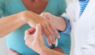 comment se débarrasser de la douleur dans les articulations des doigts